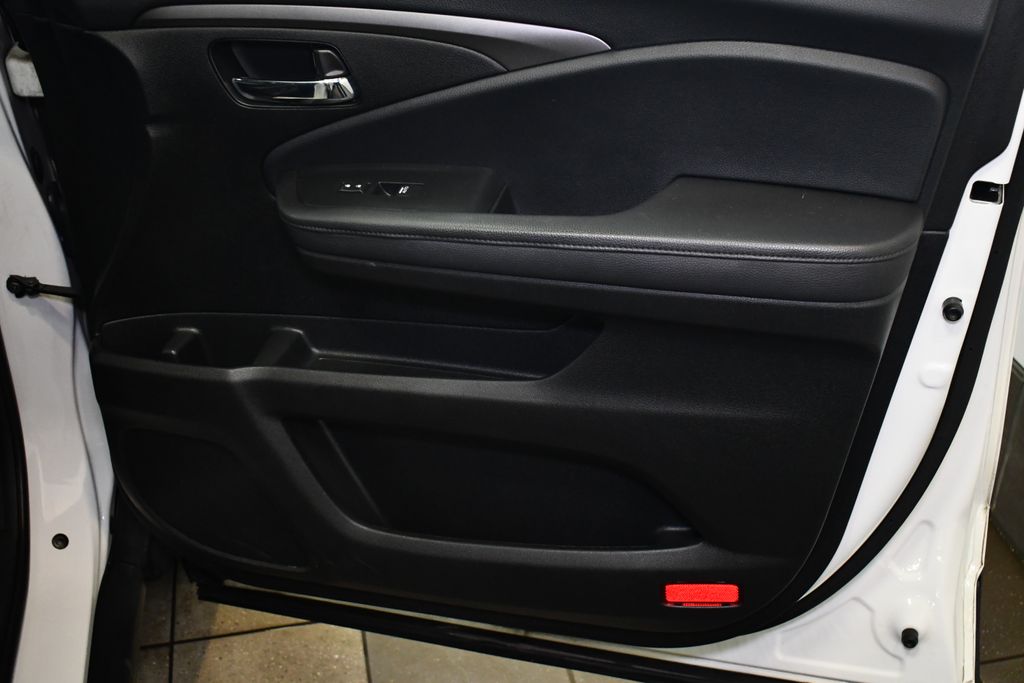 Thumbnail: 2021 Honda Passport - 32