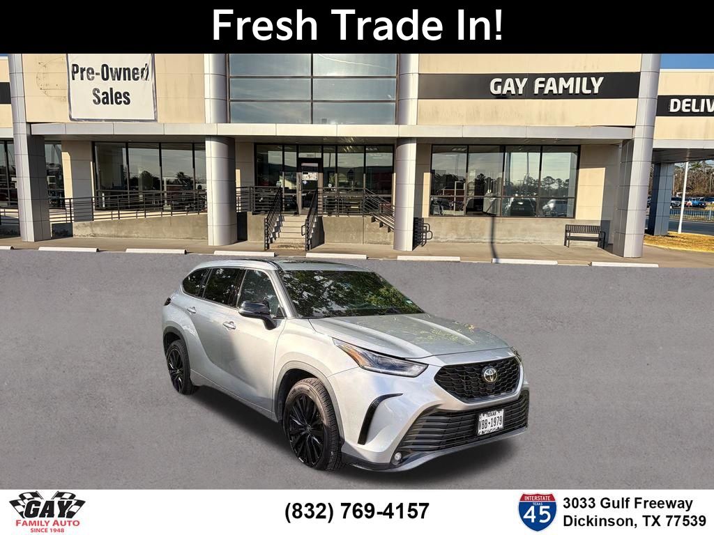 Celestial Silver Metallic 2024 Toyota Highlander XSE FWD SUV / Crossover Front-Wheel Drive 8-Speed Automatic