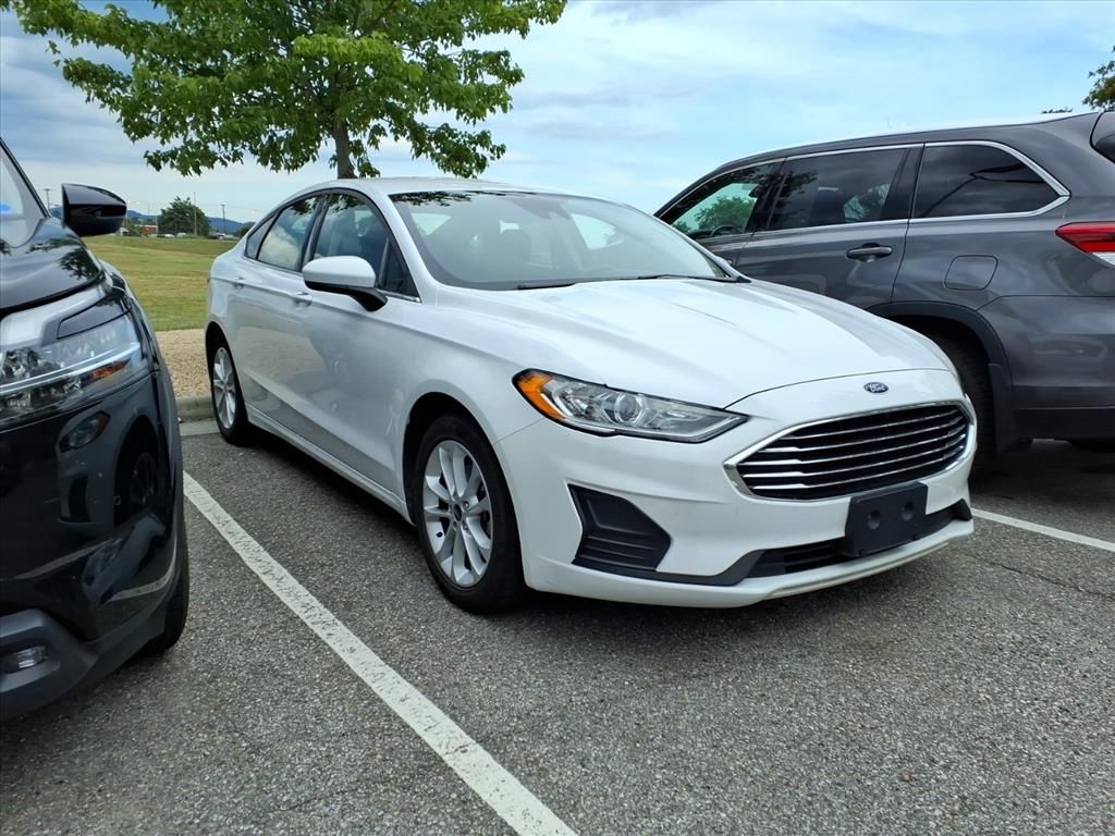 2020 Ford Fusion SE FWD