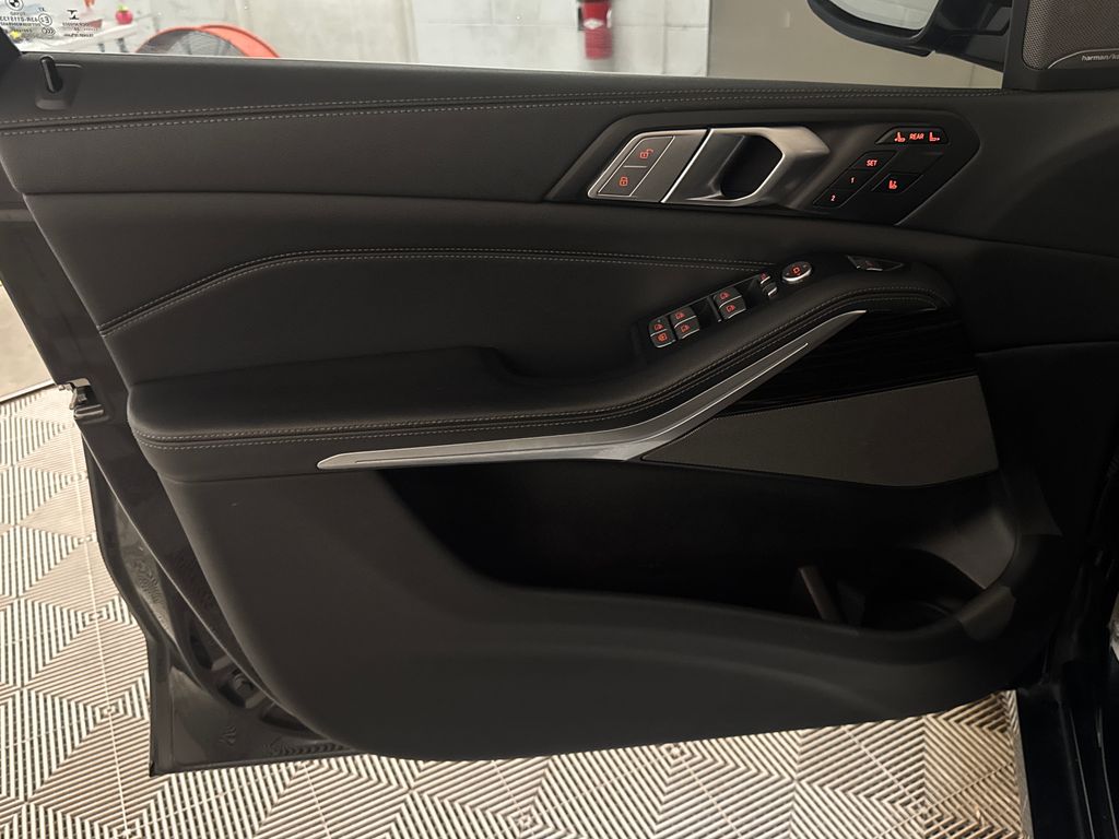 Certified Used 2020 Black BMW xDrive40i image 17