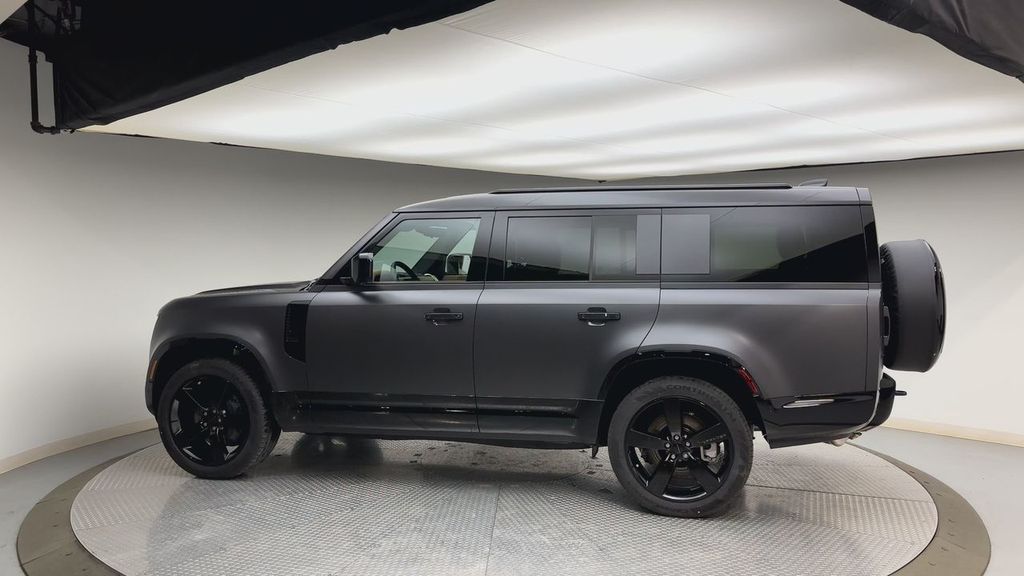 Thumbnail: 2026 Land Rover Defender - 5