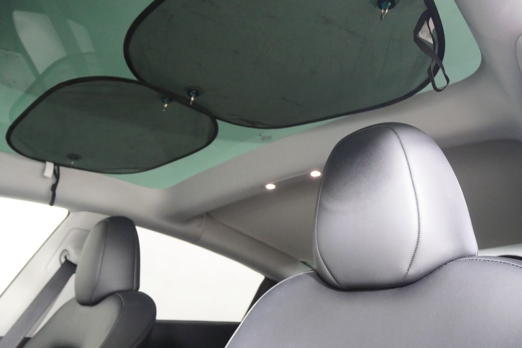 Thumbnail: 2023 Tesla Model 3 - 12