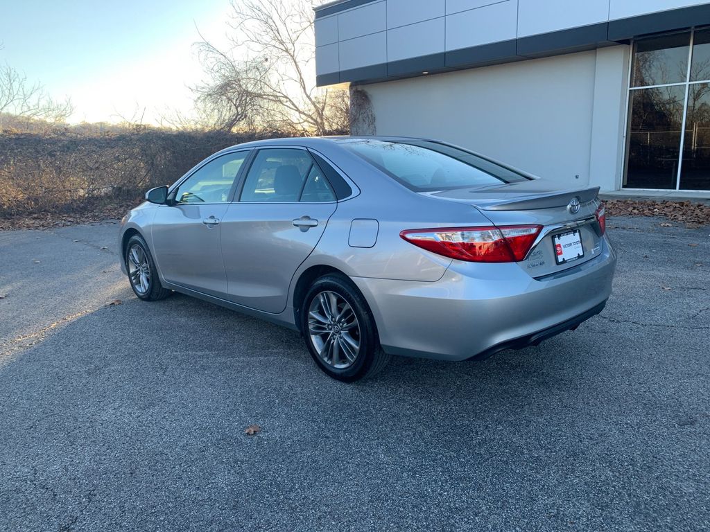 2017 Toyota Camry SE