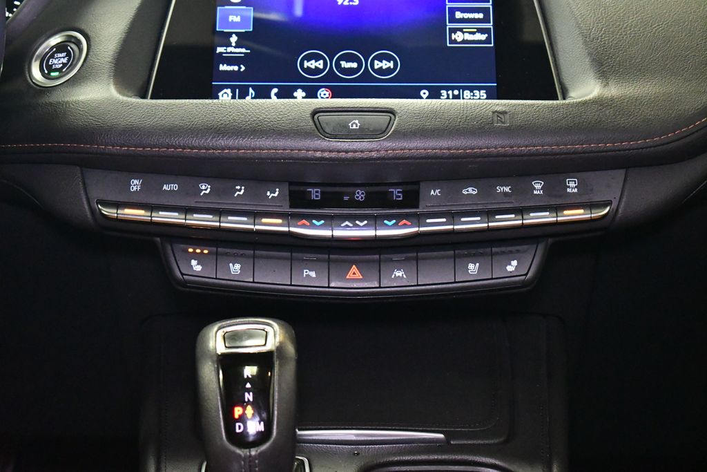 Thumbnail: 2019 Cadillac XT4 - 20