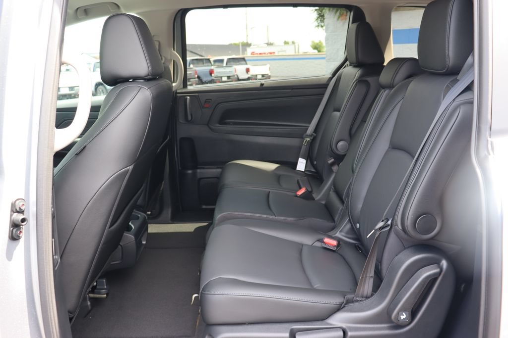Thumbnail: 2026 Honda Odyssey - 11