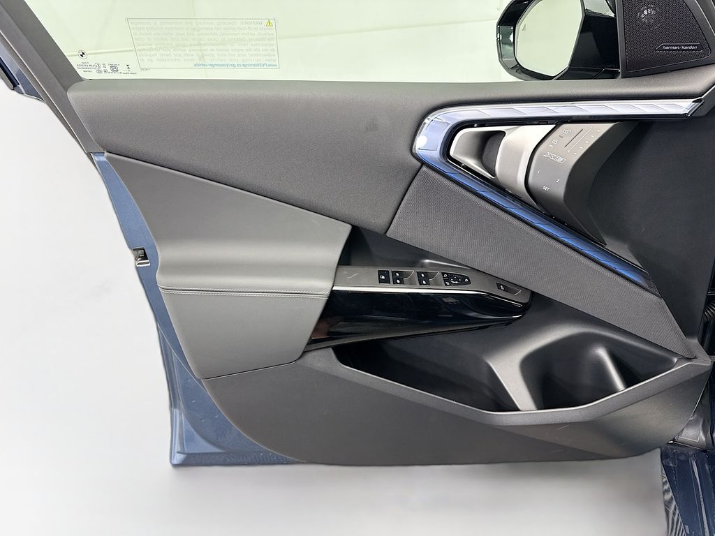 Thumbnail: 2026 BMW X3 - 23