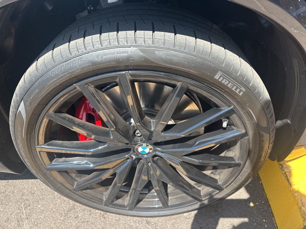 Thumbnail: 2024 BMW X5 - 10