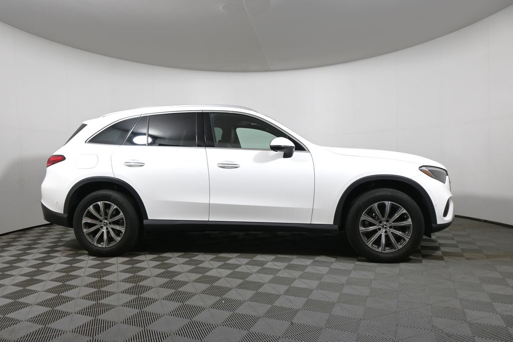 Thumbnail: 2024 Mercedes-Benz GLC - 8