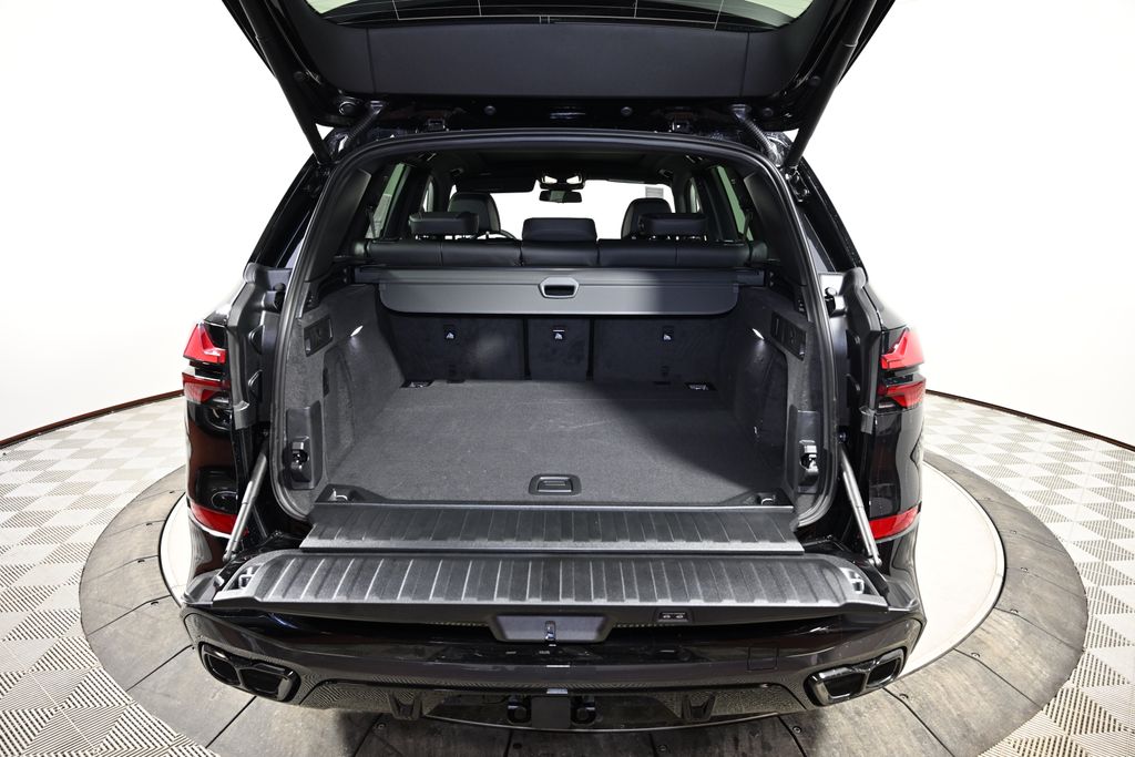 Thumbnail: 2026 BMW X5 - 12