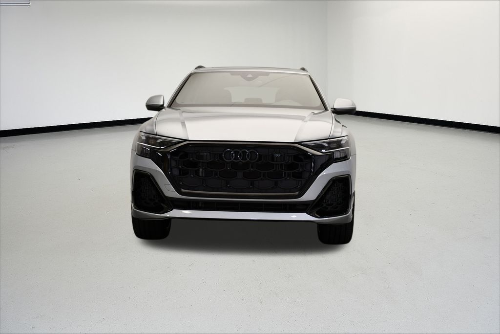 Thumbnail: 2025 Audi Q8 - 8