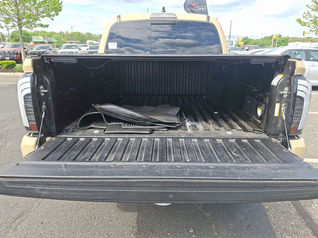 2020 Toyota Tacoma TRD Off-Road 27
