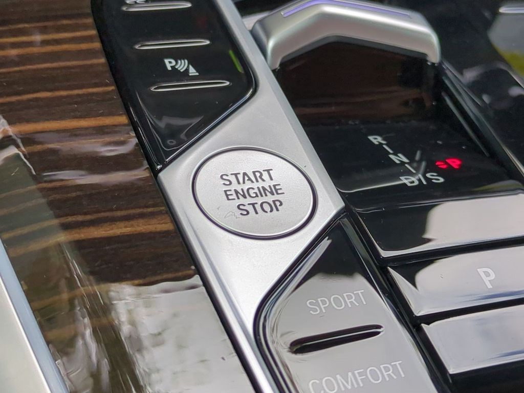 New 2026 White BMW sDrive40i image 28