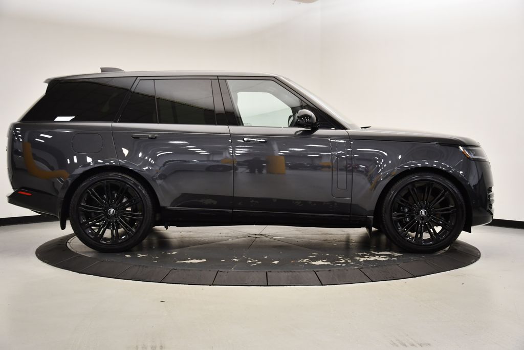 2023 Land Rover Range Rover SE 6