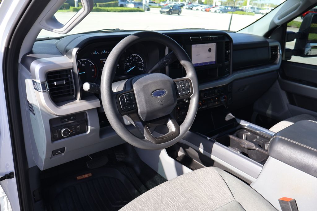 Thumbnail: 2024 Ford Econoline - 14