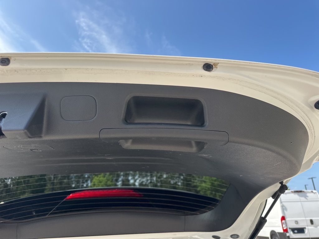 2022 Quartz White Hyundai Santa Fe SEL AWD SUV