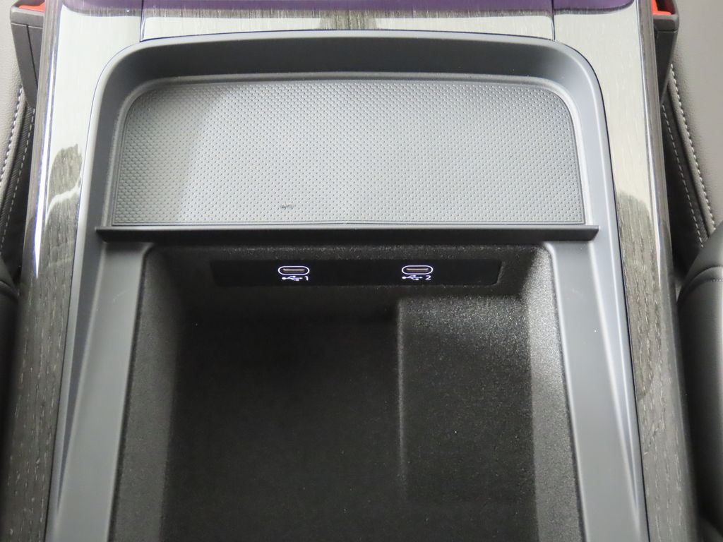 Thumbnail: 2026 Audi Q7 - 22