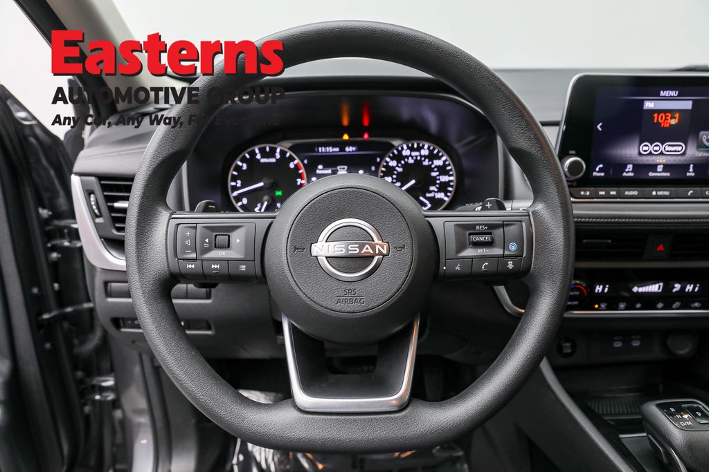Used 2024 Gray Nissan SV image 10