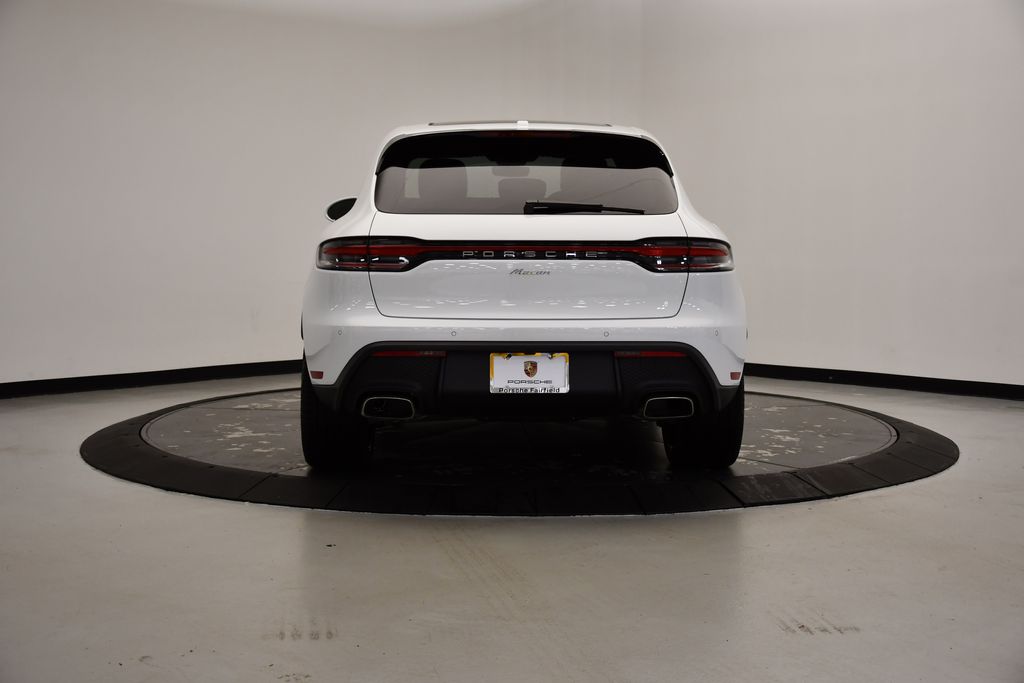 Thumbnail: 2025 Porsche Macan - 4