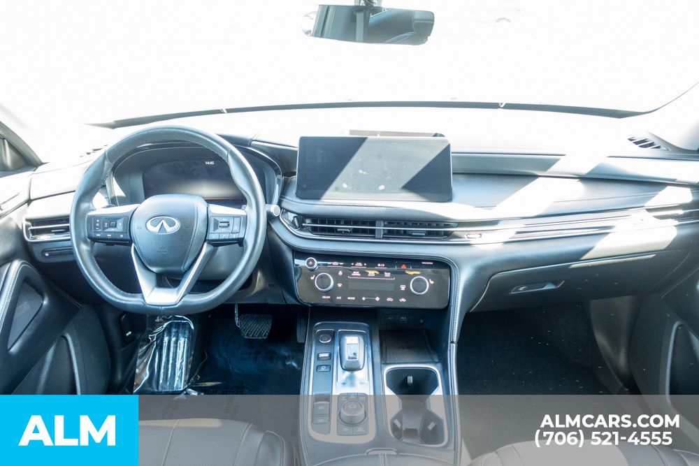 Used 2023 Silver INFINITI LUXE image 27