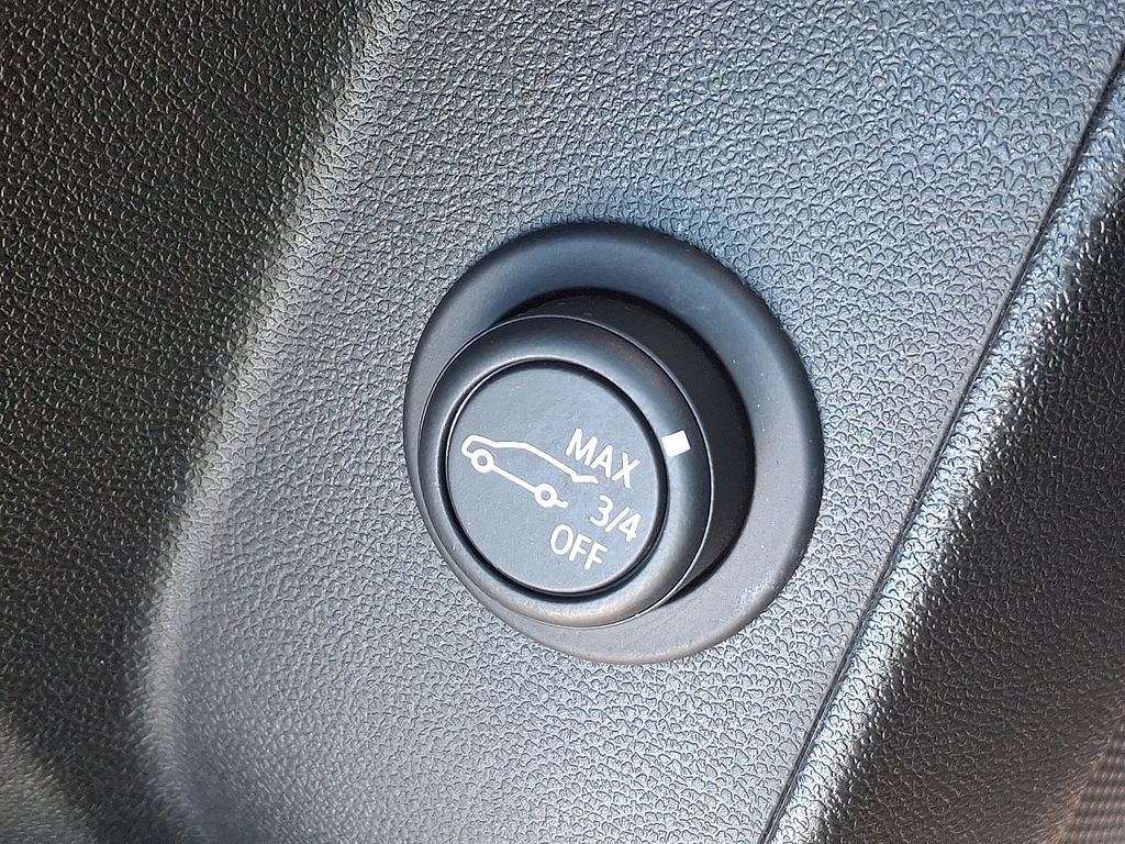 Thumbnail: 2023 Chevrolet Equinox - 27