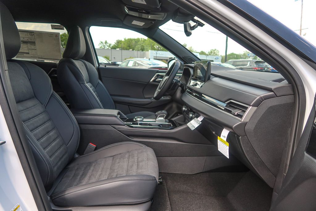 2026 Mitsubishi Outlander LE 2.5 S-AWC