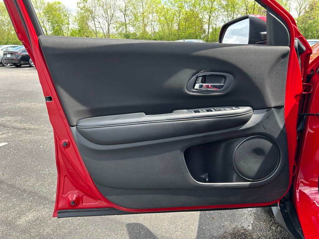 2018 Honda HR-V LX 16