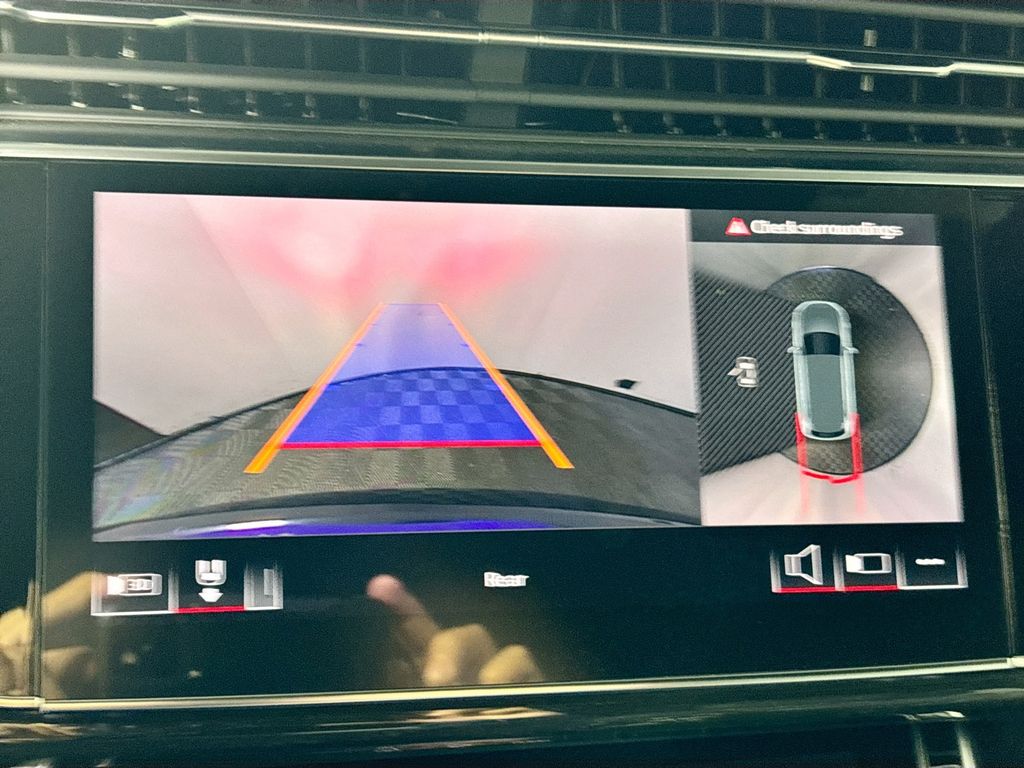 2025 Audi Q7 45 Premium Plus