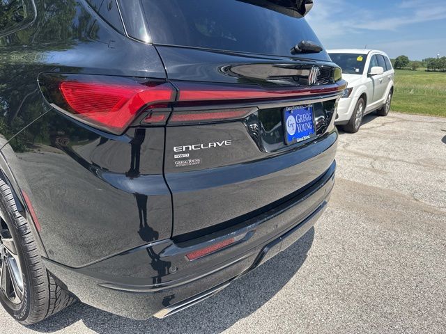 Used 2025 Buick Enclave SUV