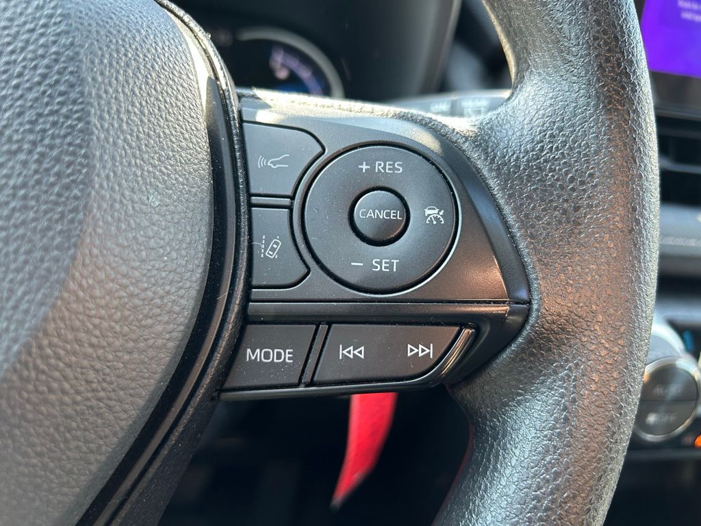 Thumbnail: 2025 Toyota RAV4 - 17