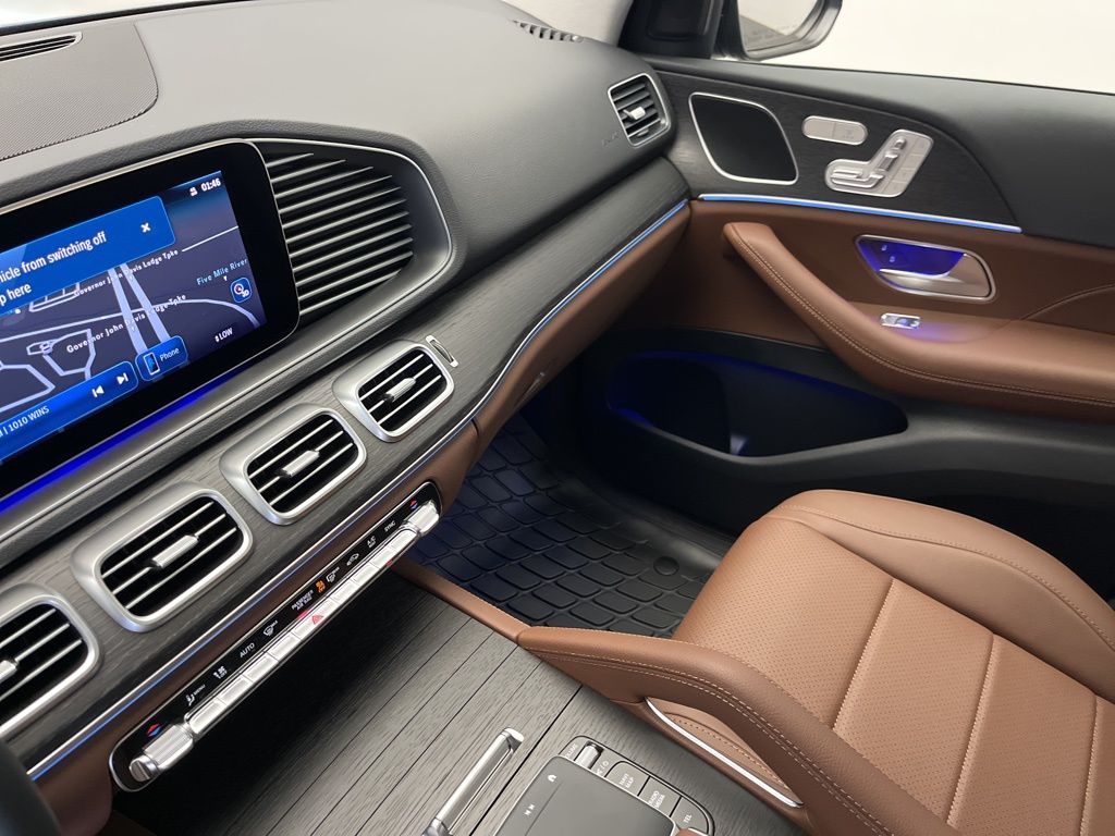 Thumbnail: 2026 Mercedes-Benz GLE - 21