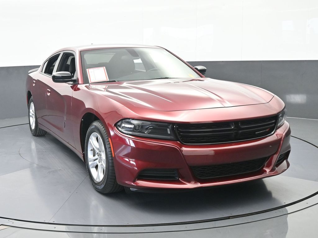 Used 2023 Octane Red Pearlcoat Dodge SXT image 9