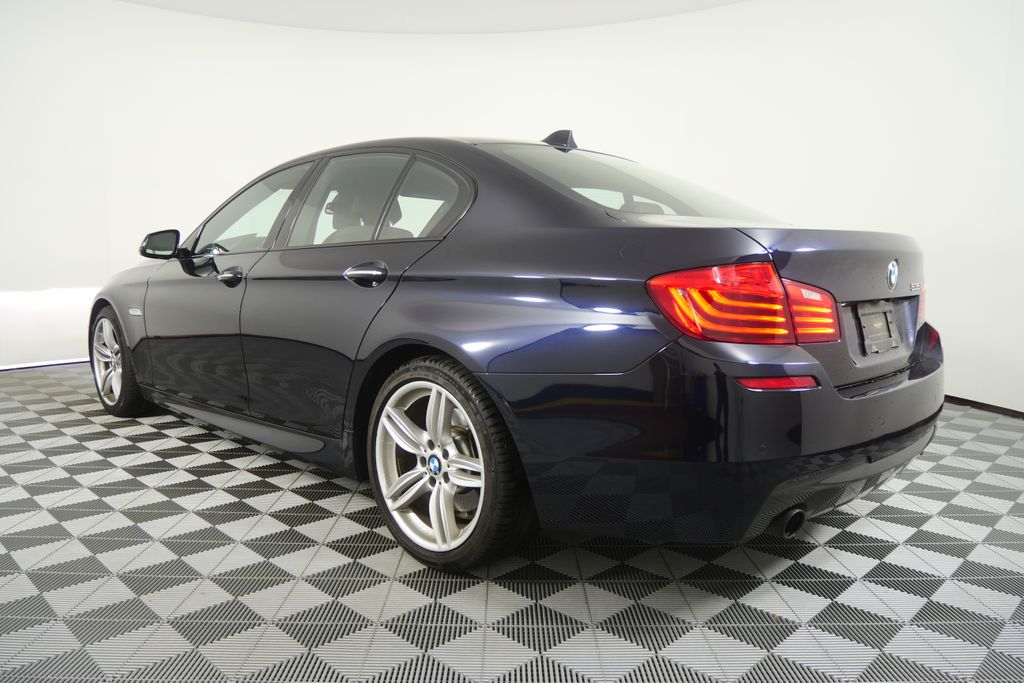 Thumbnail: 2016 BMW 5 Series - 5