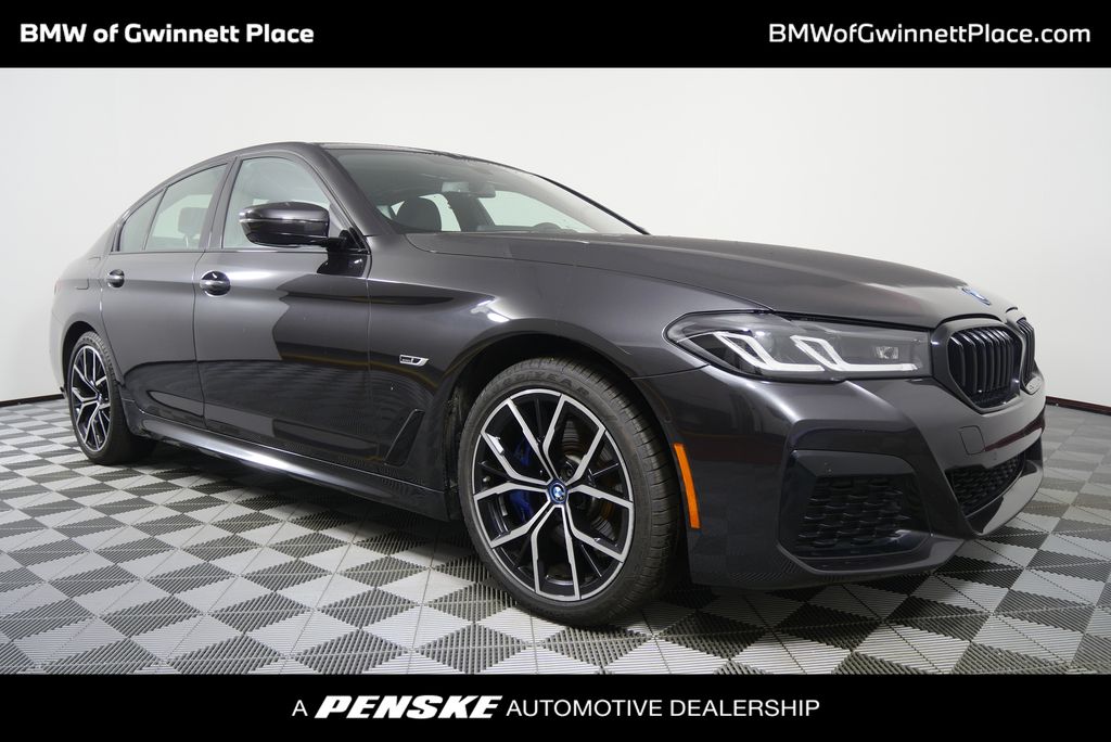 Thumbnail: 2023 BMW 5 Series - 1