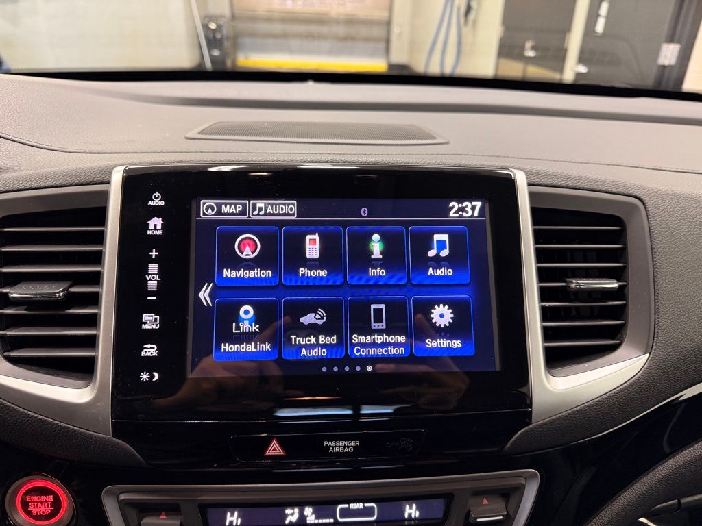 Thumbnail: 2019 Honda Ridgeline - 16