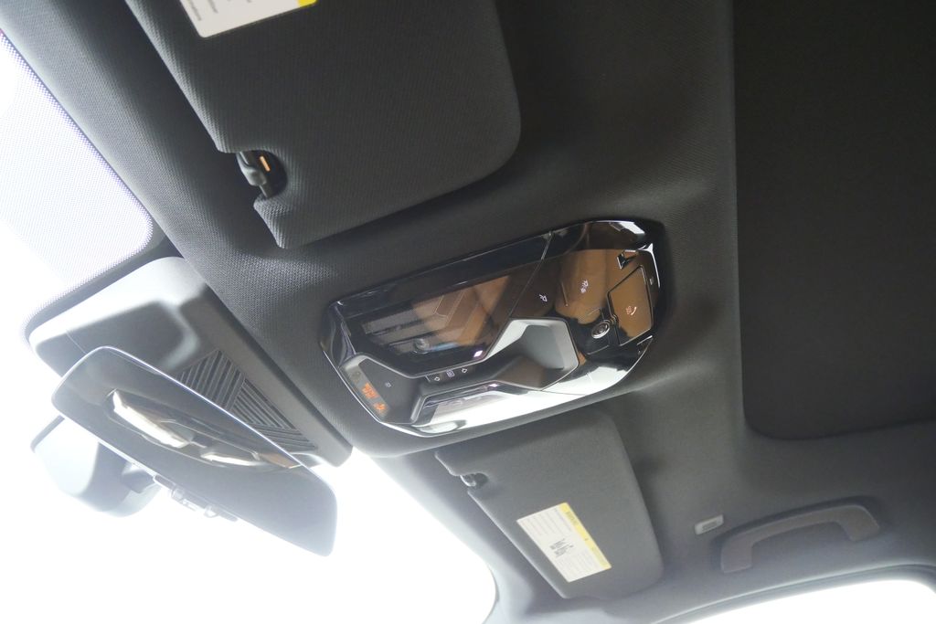 Thumbnail: 2026 BMW 7 Series - 22