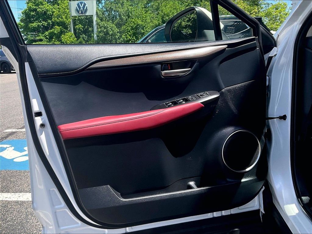 2021 Lexus NX — photo 9
