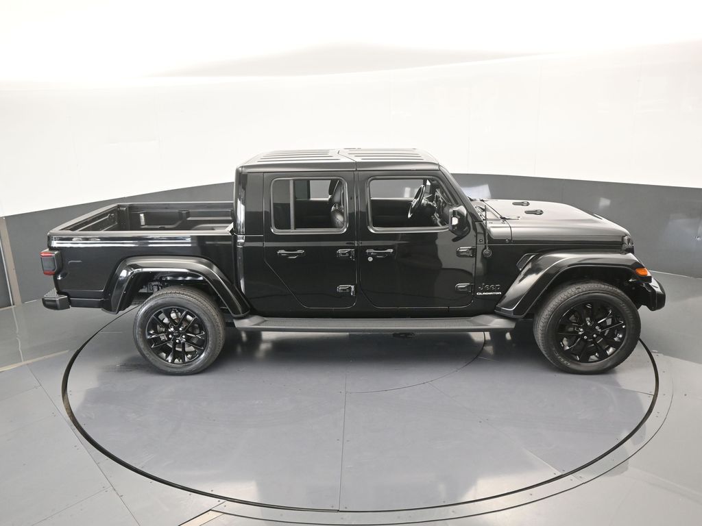 Used 2022 Black Clearcoat Jeep High Altitude image 49