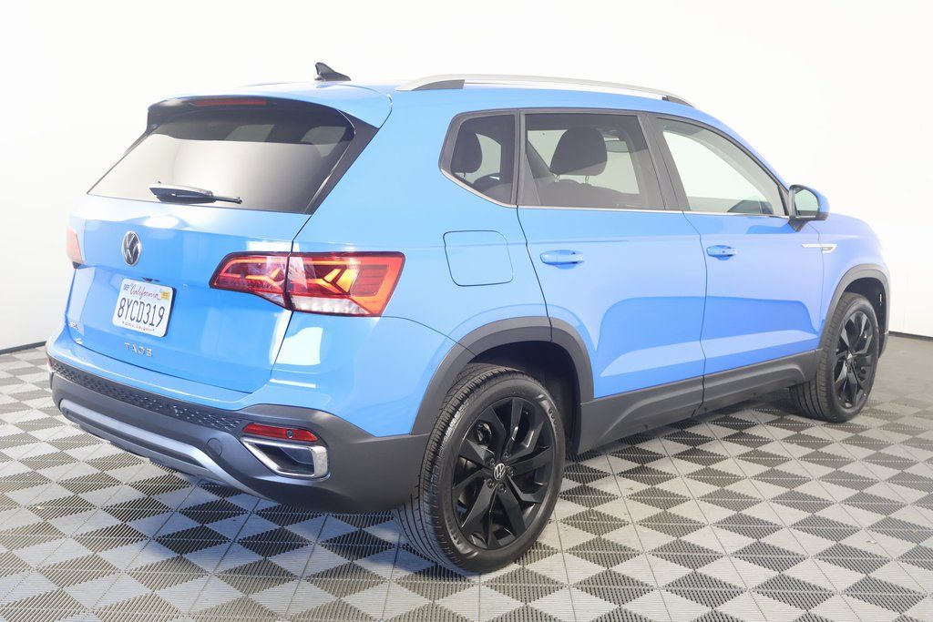 2022 Volkswagen Taos SEL 4