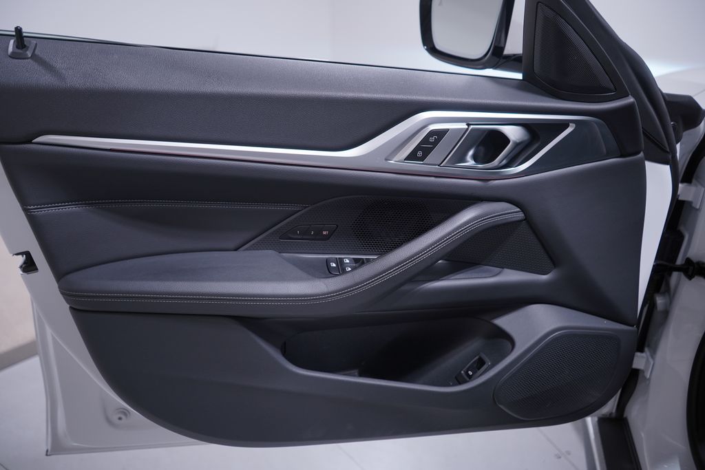 Thumbnail: 2023 BMW i4 - 16