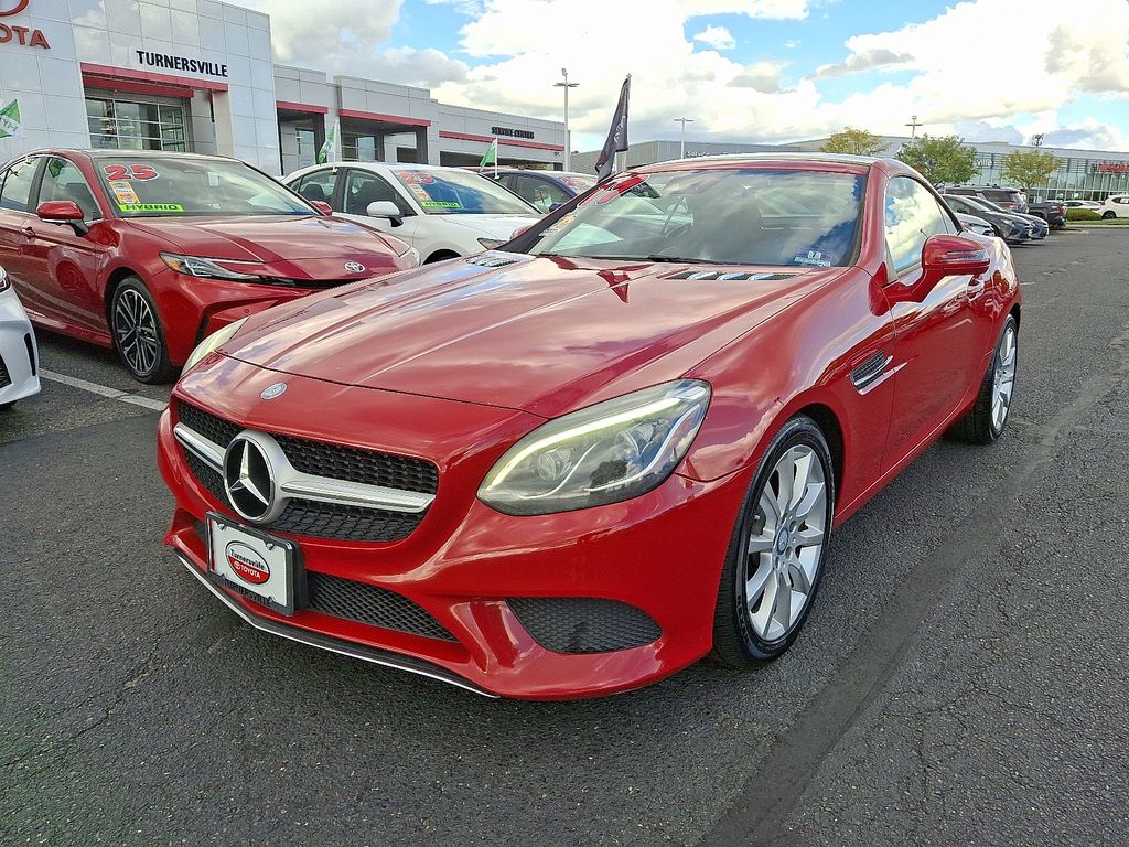 Thumbnail: 2017 Mercedes-Benz SLC - 2