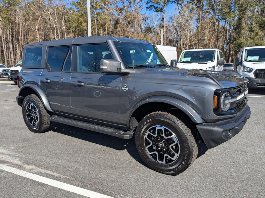 2024 Ford Bronco Outer Banks