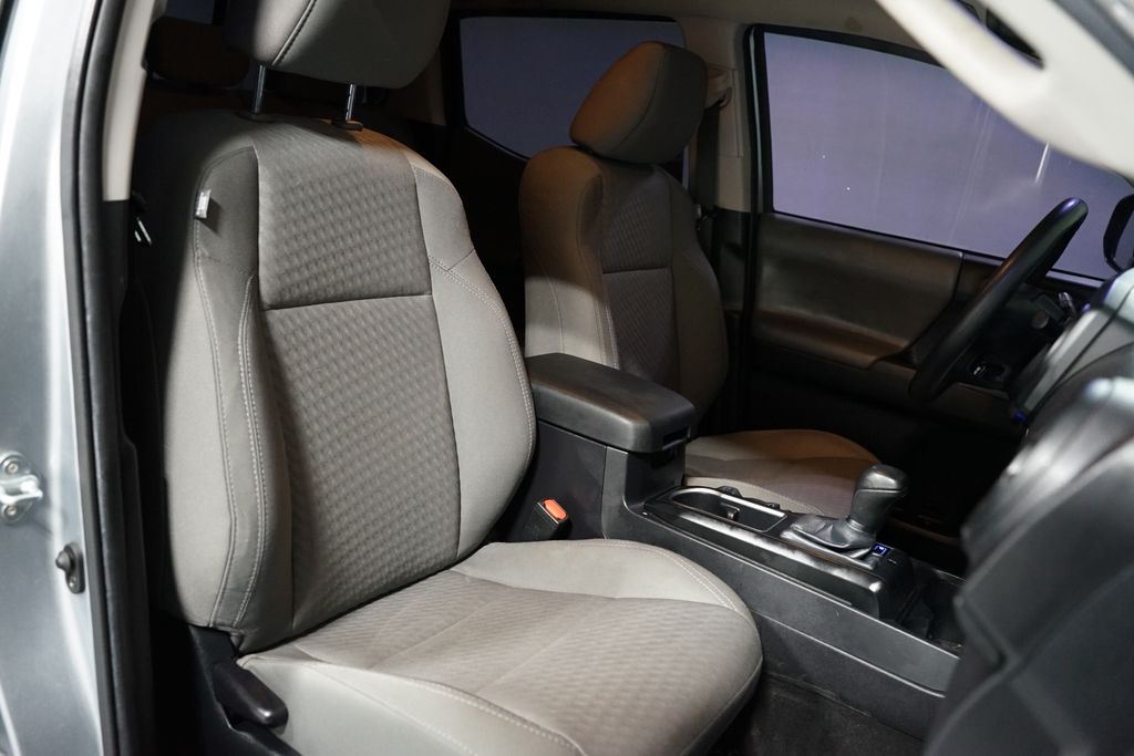 Thumbnail: 2022 Toyota Tacoma - 24