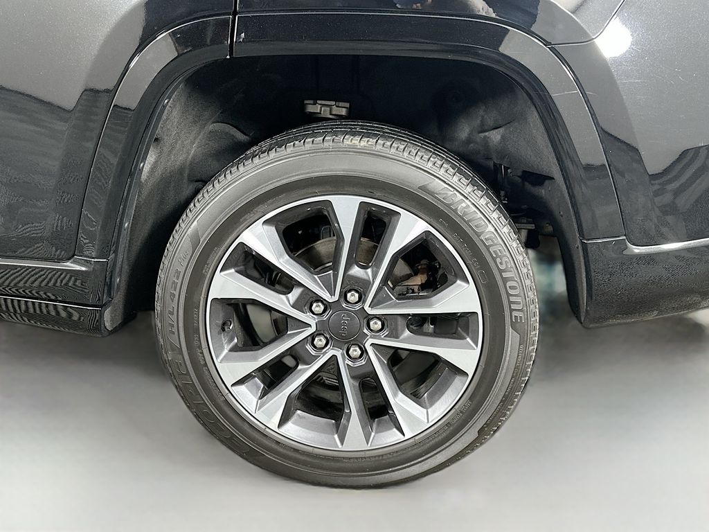 Used 2023 Black Jeep Overland image 34