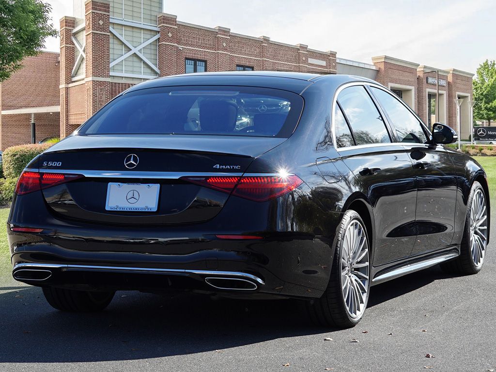 Thumbnail: 2022 Mercedes-Benz S-Class - 6