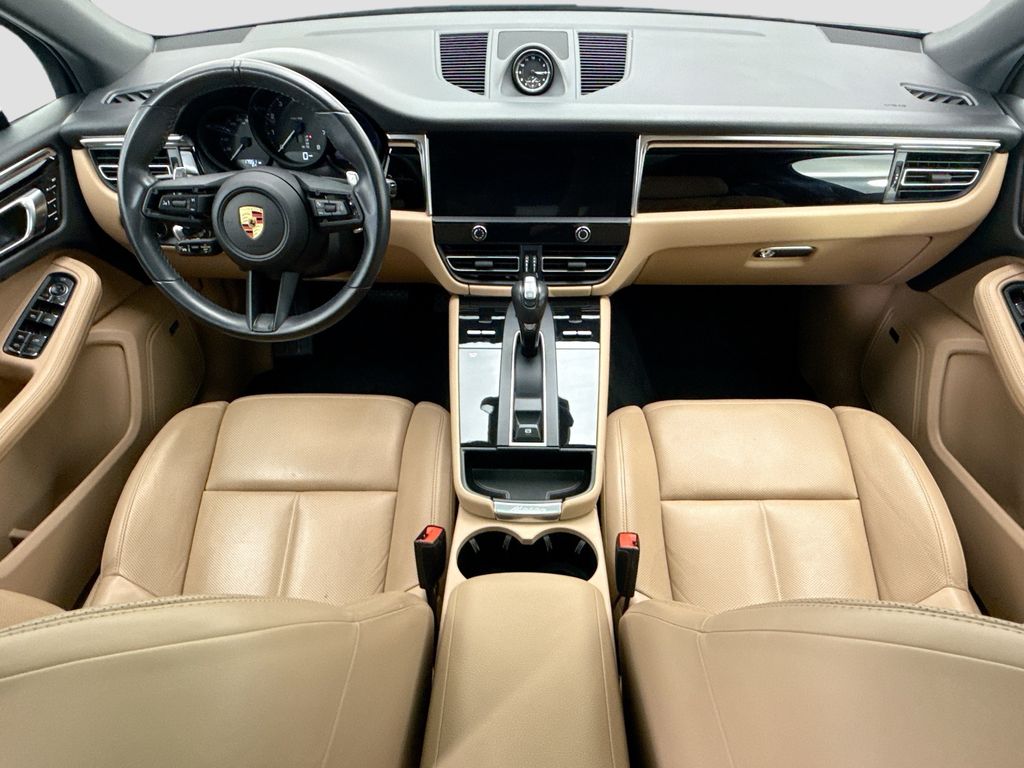 Thumbnail: 2024 Porsche Macan - 15