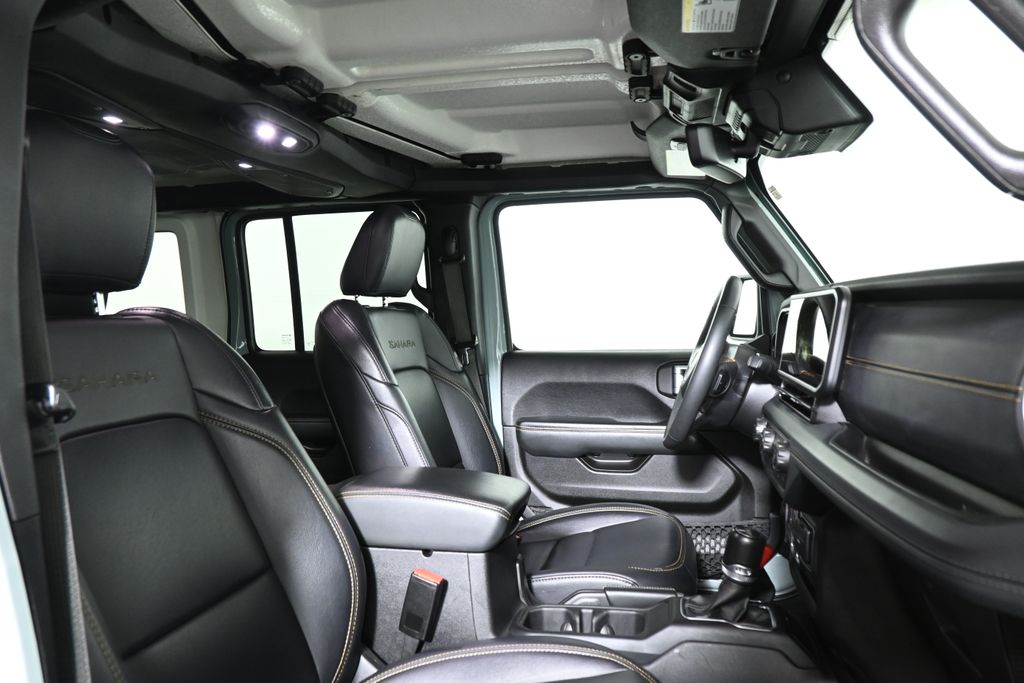 Thumbnail: 2024 Jeep Wrangler - 29