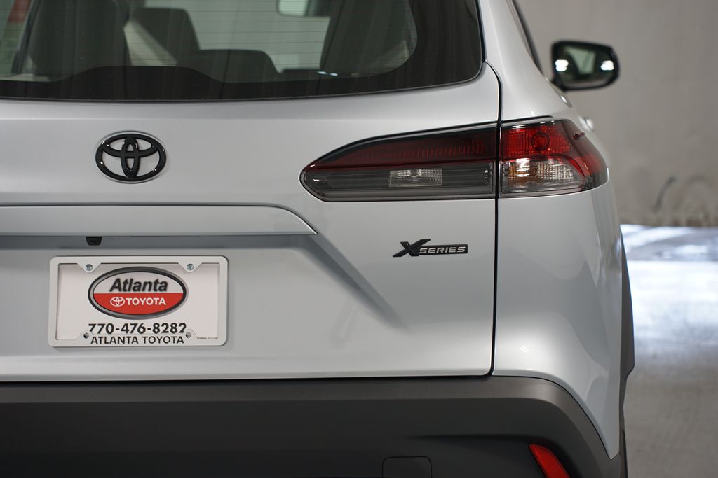 Thumbnail: 2026 Toyota Corolla Cross - 10