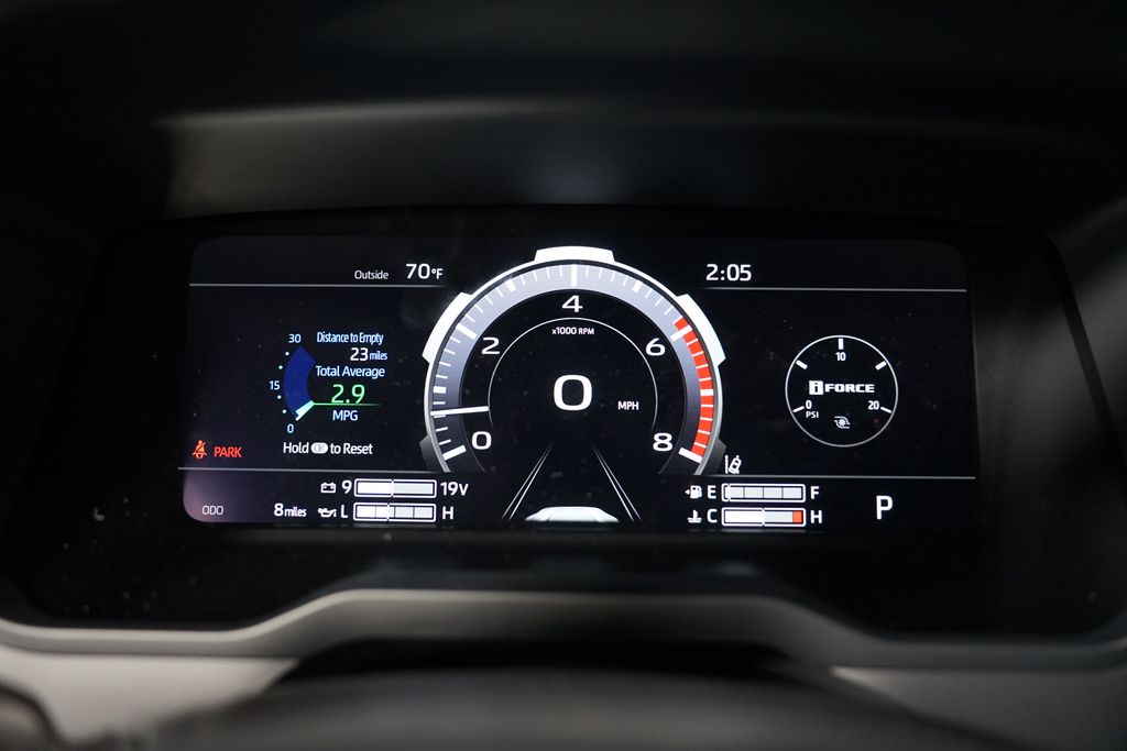 2025 Toyota Tundra Limited 16