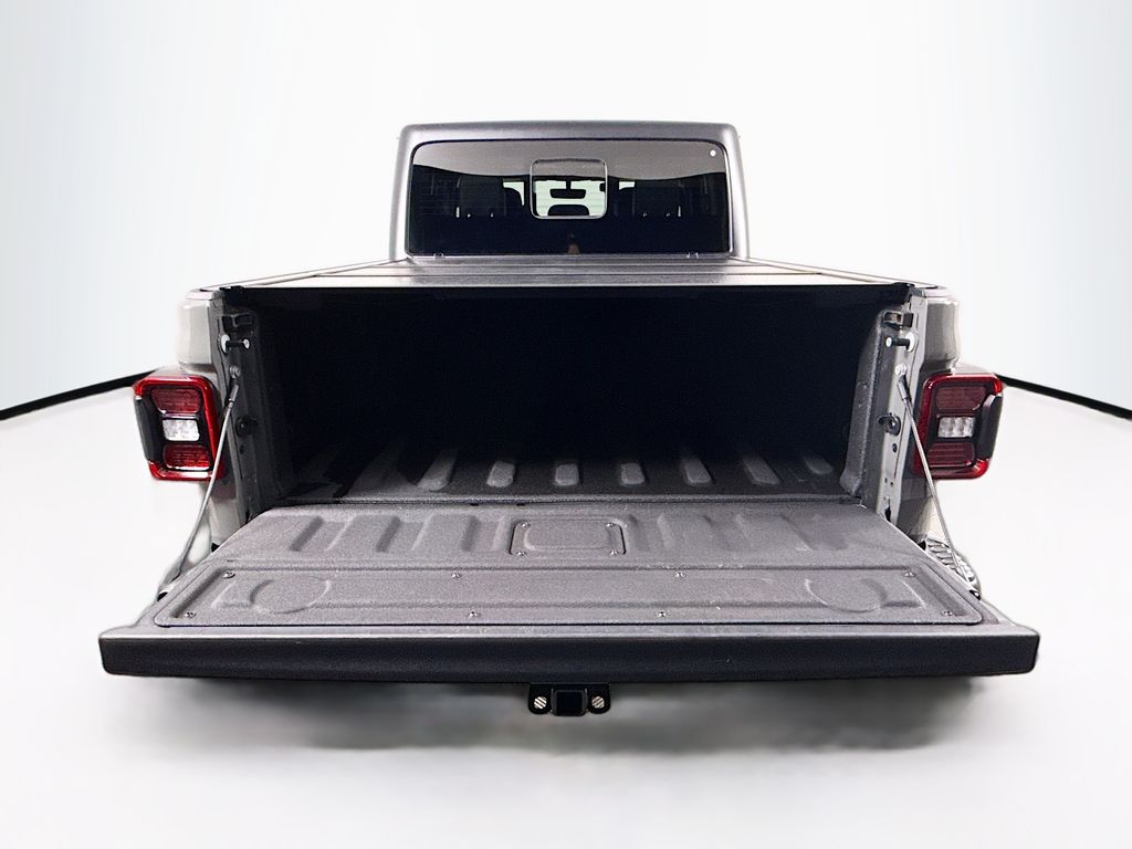 Thumbnail: 2023 Jeep Gladiator - 29