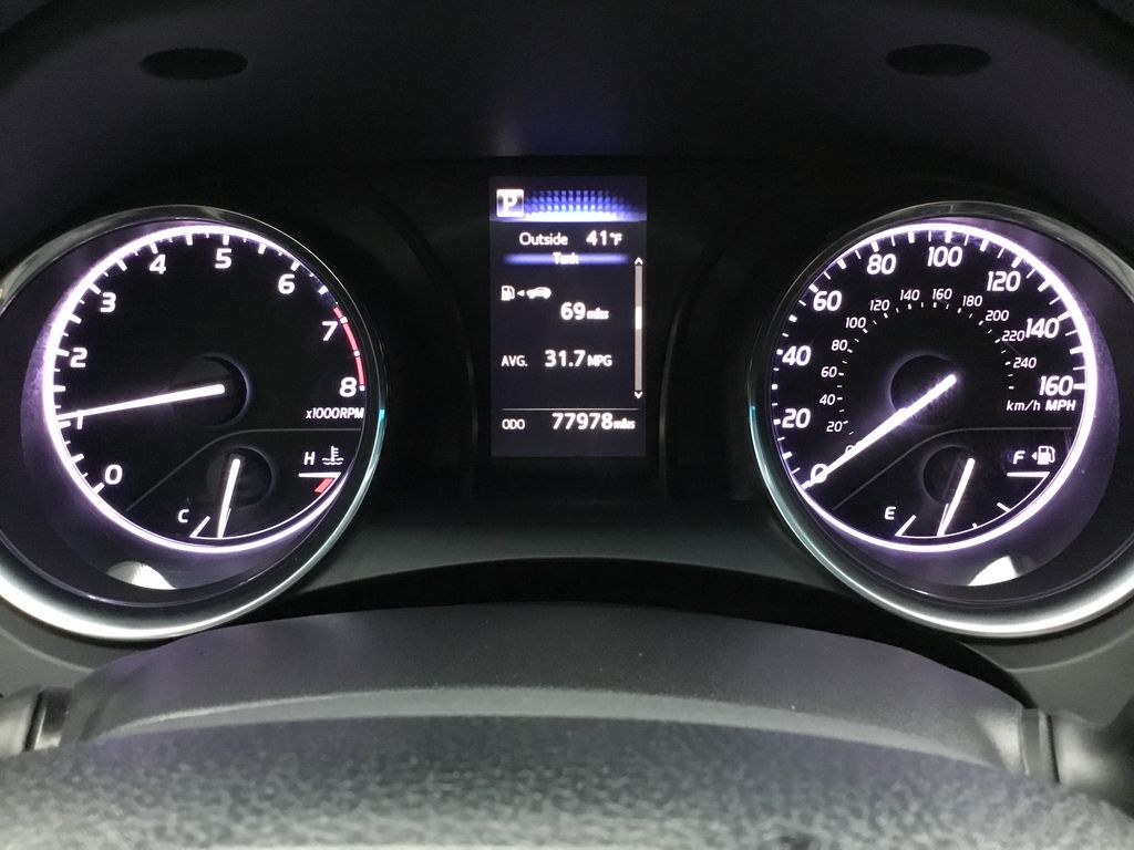 Thumbnail: 2018 Toyota Camry - 19